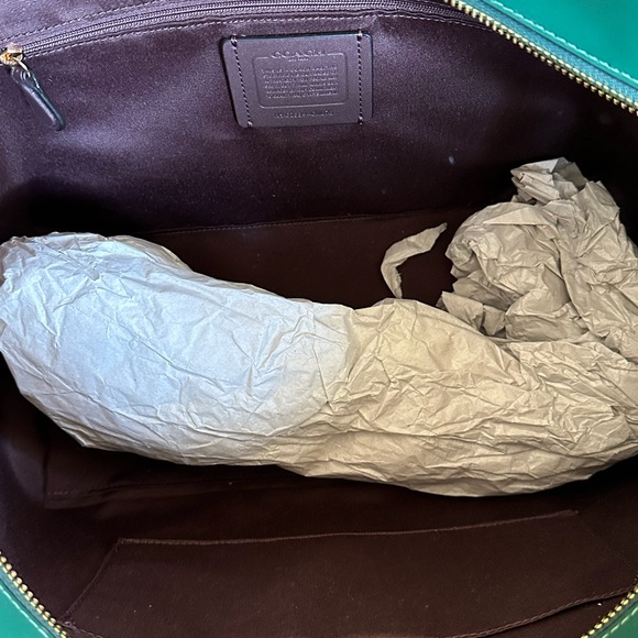 Coach - Picture 9 of 16